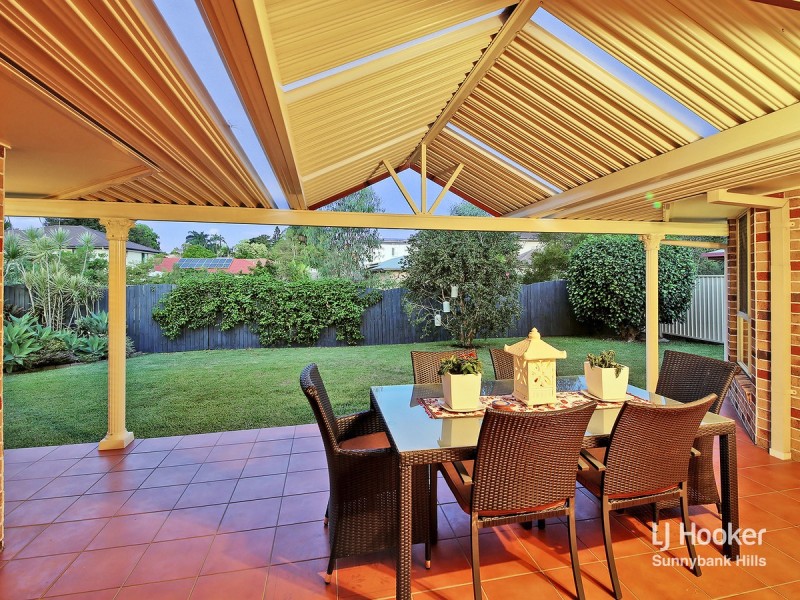 3 Nardie Street, Eight Mile Plains QLD 4113