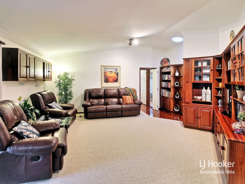 3 Nardie Street, Eight Mile Plains QLD 4113