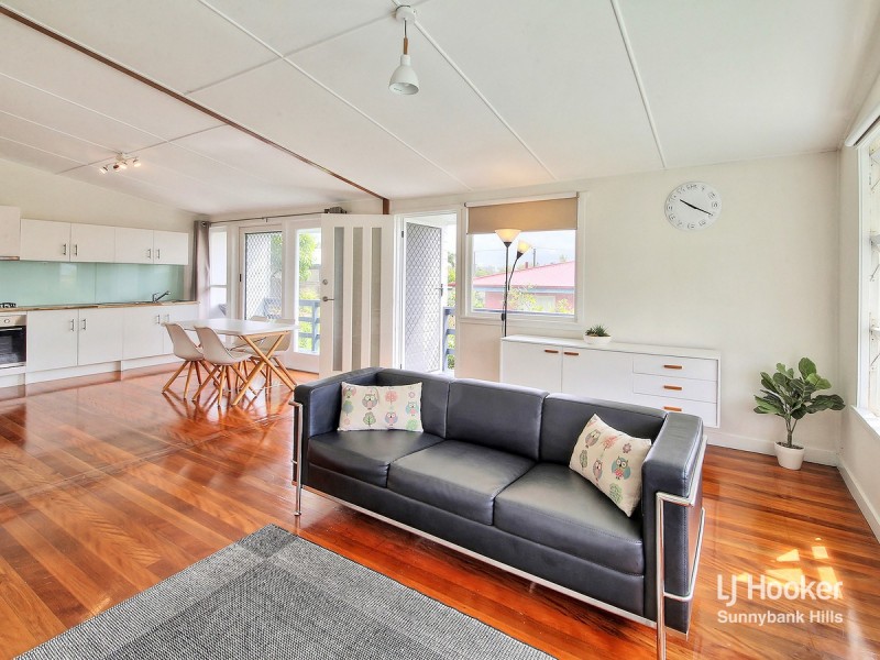 71 Wemvern Street, Upper Mount Gravatt QLD 4122