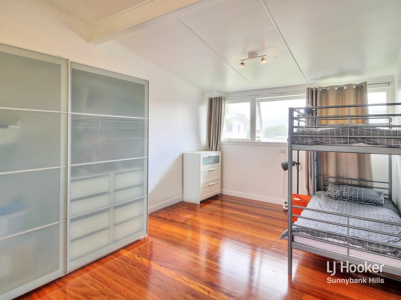 71 Wemvern Street, Upper Mount Gravatt QLD 4122