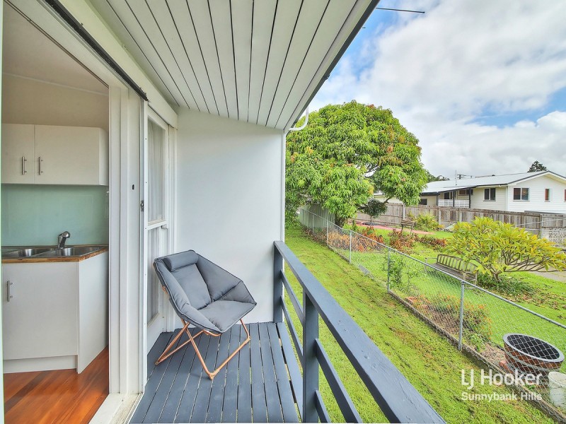71 Wemvern Street, Upper Mount Gravatt QLD 4122