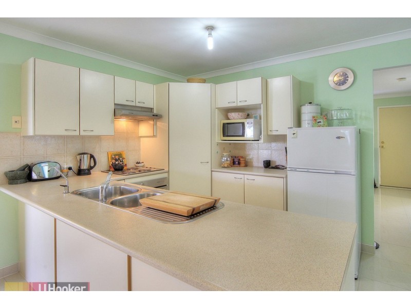 16 Robinson Crescent, Runcorn QLD 4113