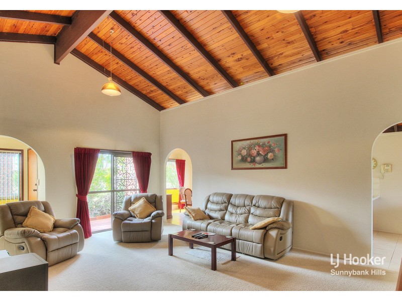 17 Marsala Street, Calamvale QLD 4116