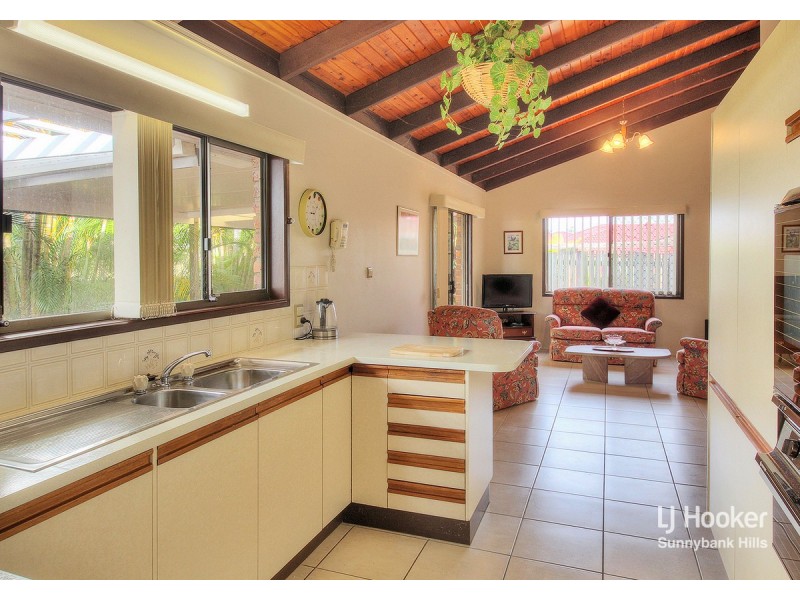 17 Marsala Street, Calamvale QLD 4116