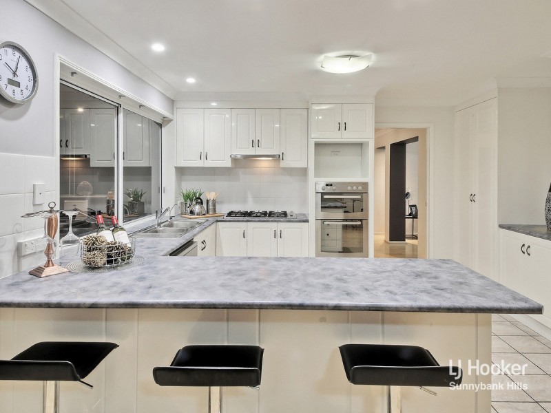 16 Juxgold Place, Calamvale QLD 4116