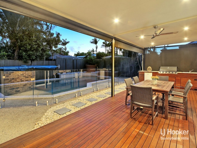 16 Juxgold Place, Calamvale QLD 4116