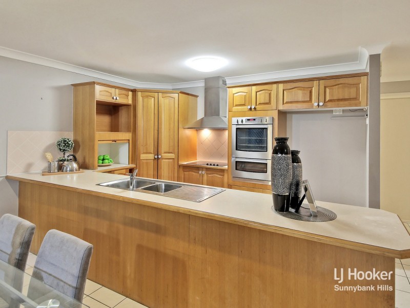 22 Golden Avenue, Calamvale QLD 4116