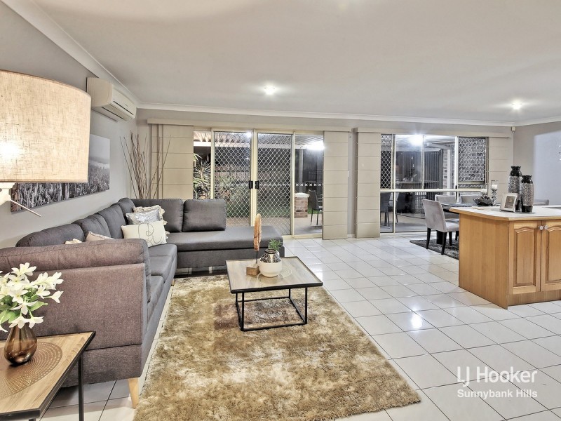 22 Golden Avenue, Calamvale QLD 4116