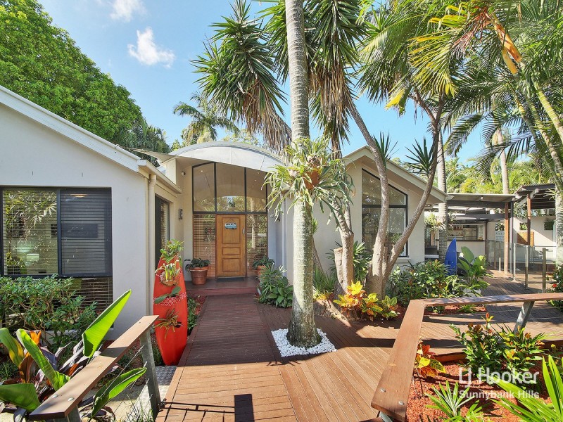 16 Ngairi Close, Eight Mile Plains QLD 4113