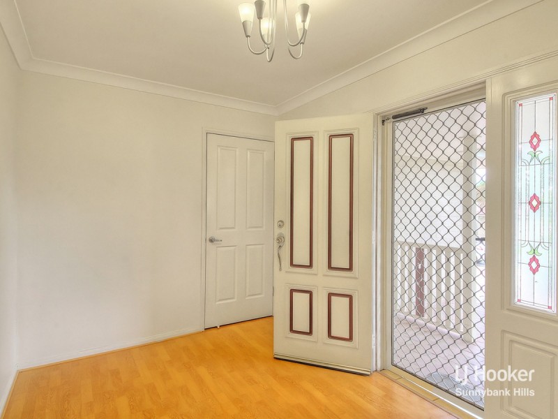 2 Spring Close, Calamvale QLD 4116
