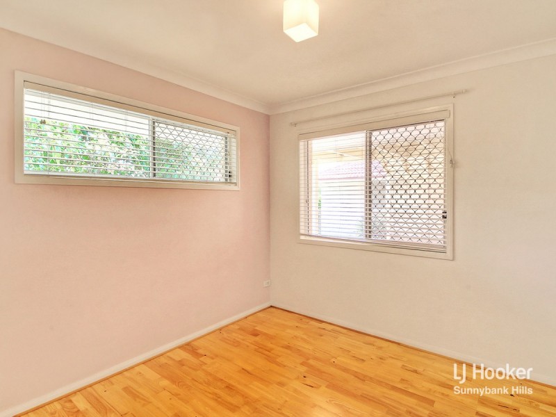 2 Spring Close, Calamvale QLD 4116
