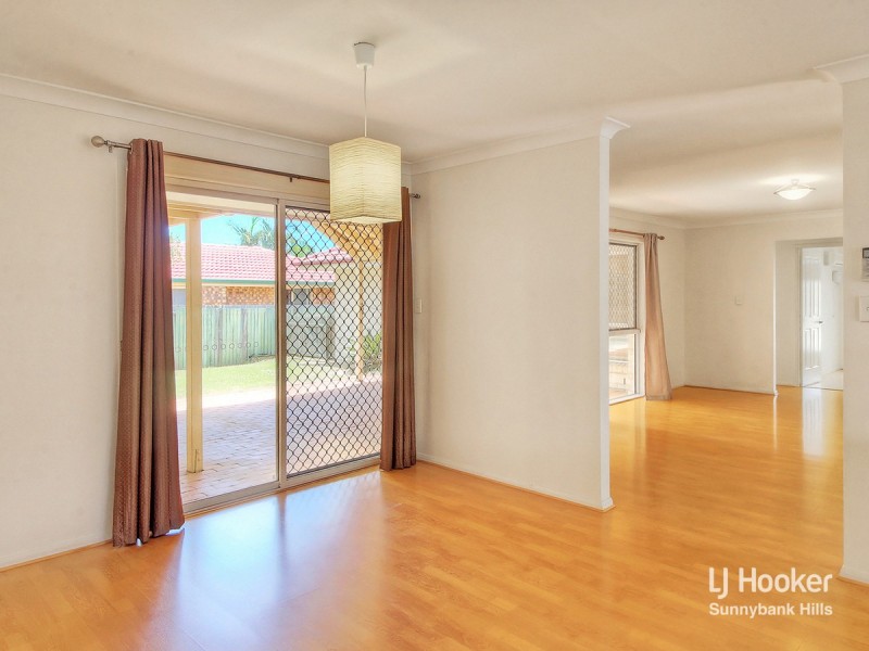 2 Spring Close, Calamvale QLD 4116