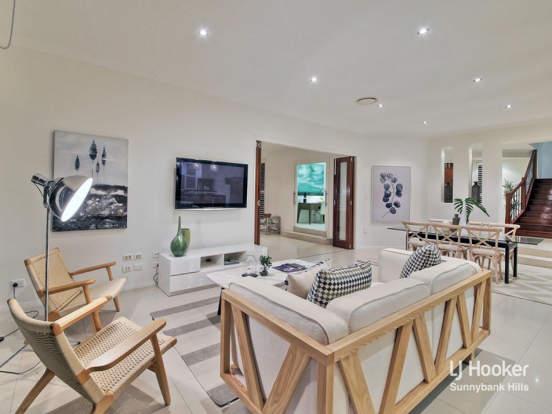 9 Ruby Close, Eight Mile Plains QLD 4113