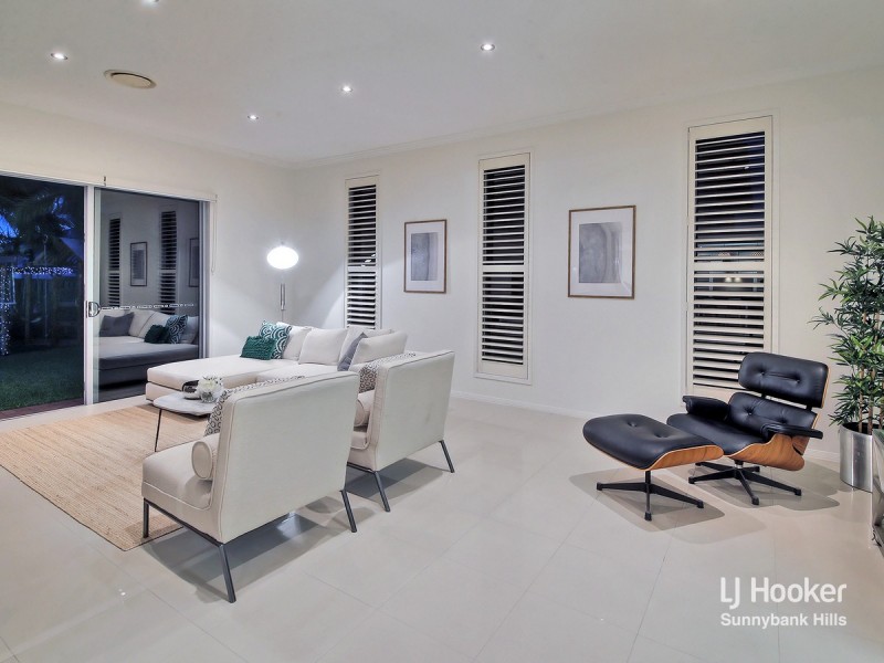 9 Ruby Close, Eight Mile Plains QLD 4113