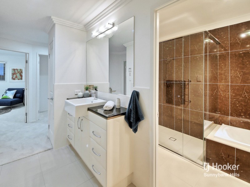 9 Ruby Close, Eight Mile Plains QLD 4113