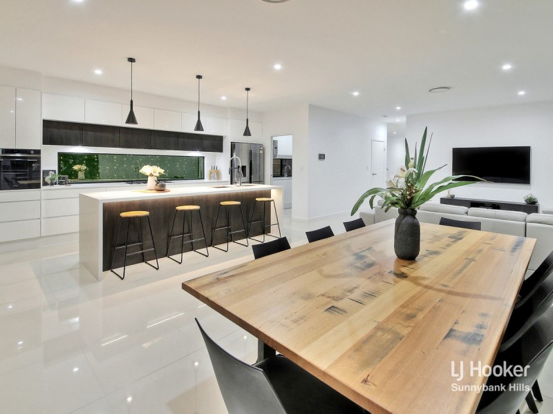 53 Arura Street, Mansfield QLD 4122