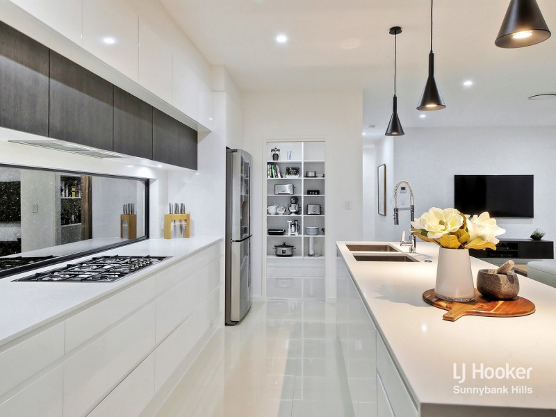 53 Arura Street, Mansfield QLD 4122