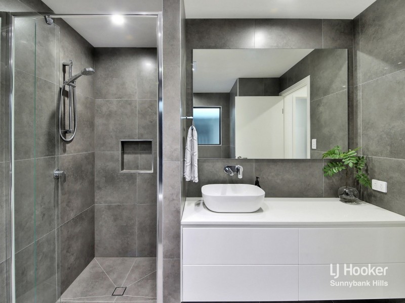 53 Arura Street, Mansfield QLD 4122