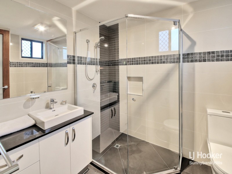 1 Sunshine Place, Eight Mile Plains QLD 4113