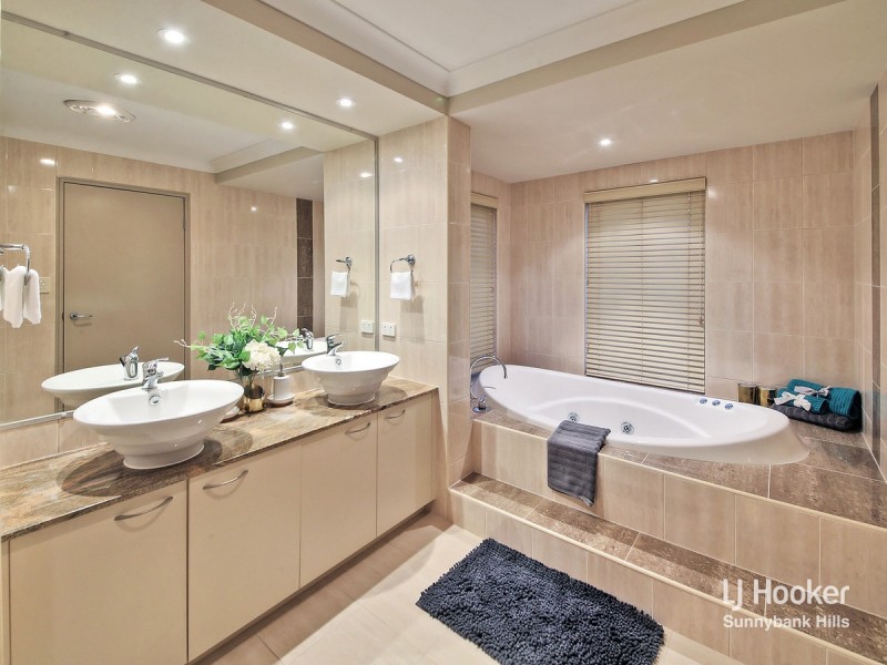 52 Sheldon Street, Calamvale QLD 4116