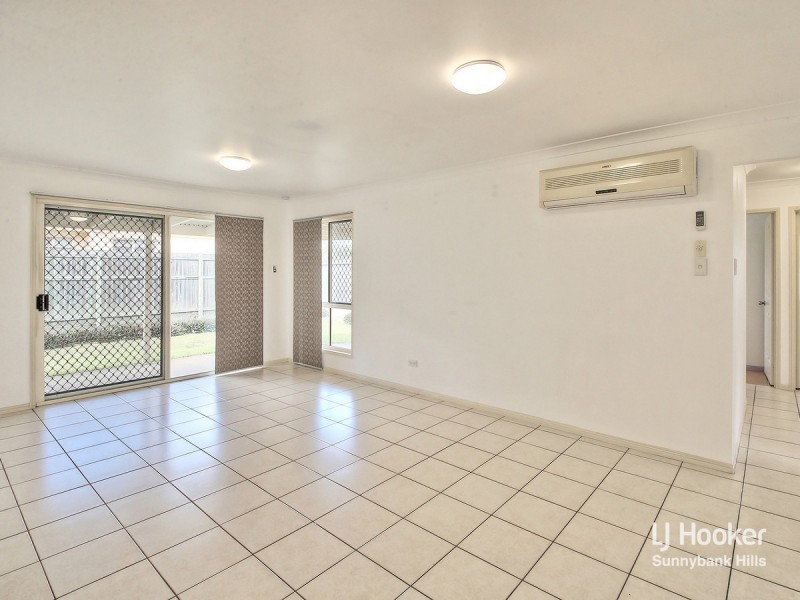 44 Pinedale Crescent, Parkinson QLD 4115