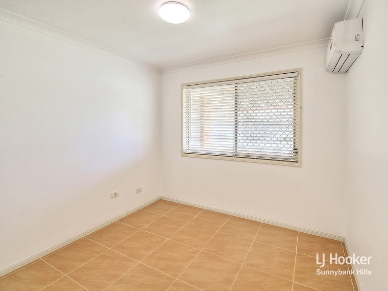 44 Pinedale Crescent, Parkinson QLD 4115