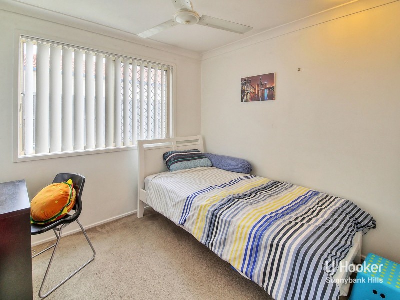20 Mapelton Circuit, Parkinson QLD 4115