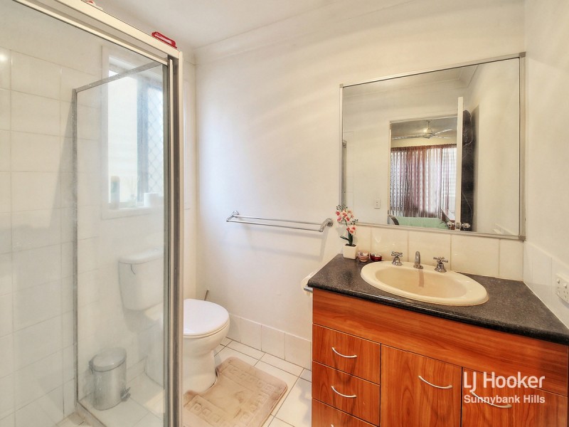 20 Mapelton Circuit, Parkinson QLD 4115