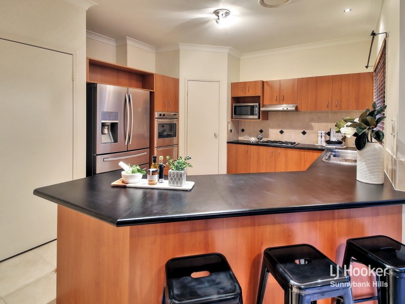 15 Sandwell Close, Wishart QLD 4122