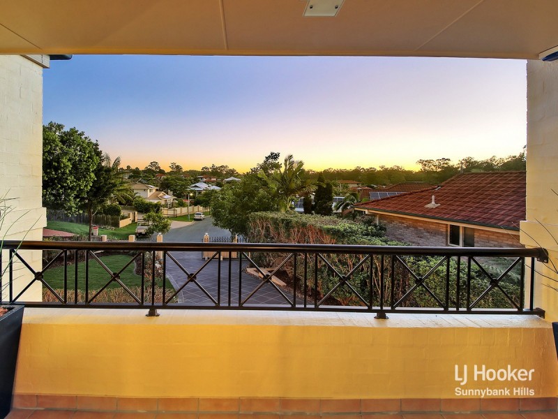 15 Sandwell Close, Wishart QLD 4122