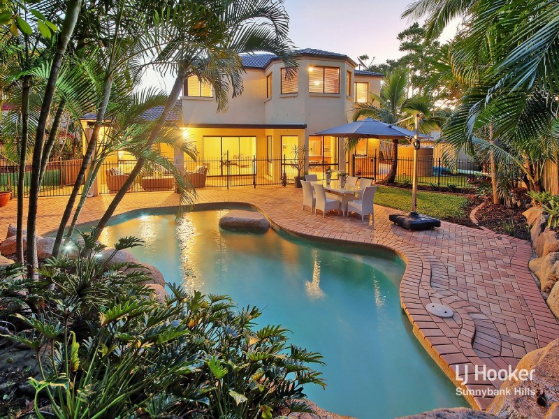 15 Sandwell Close, Wishart QLD 4122