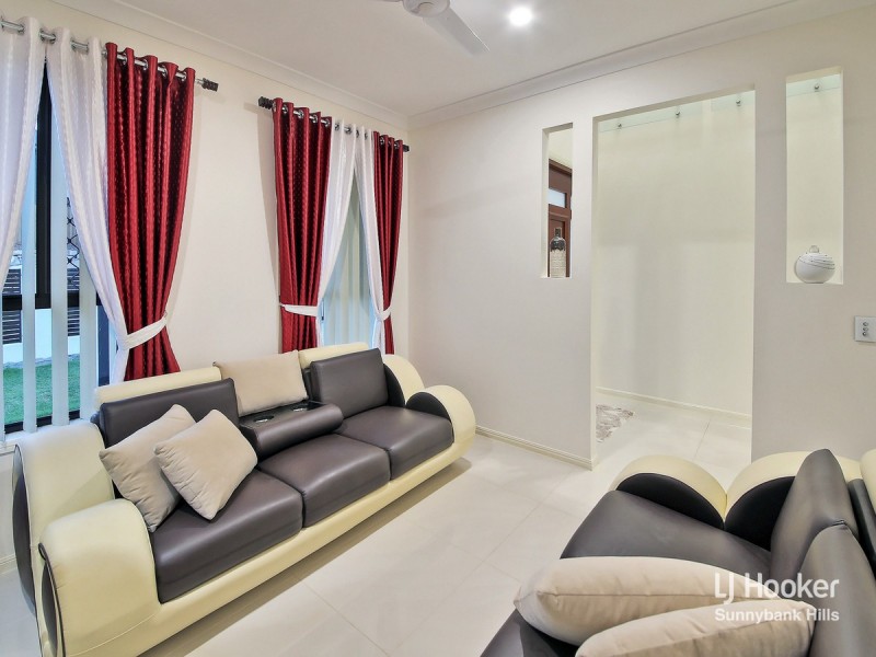 1 Sunshine Place, Eight Mile Plains QLD 4113