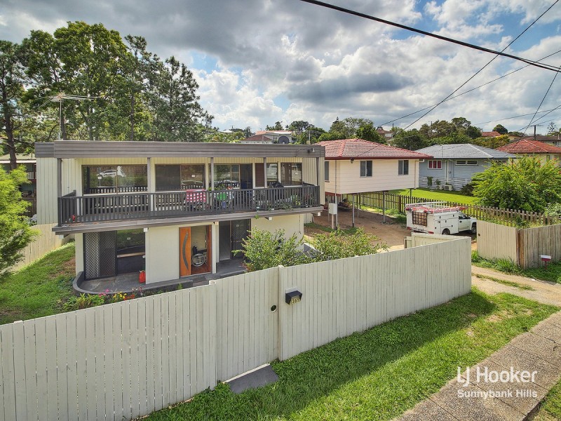 136 Mount Gravatt-Capalaba Road, Upper Mount Gravatt QLD 4122