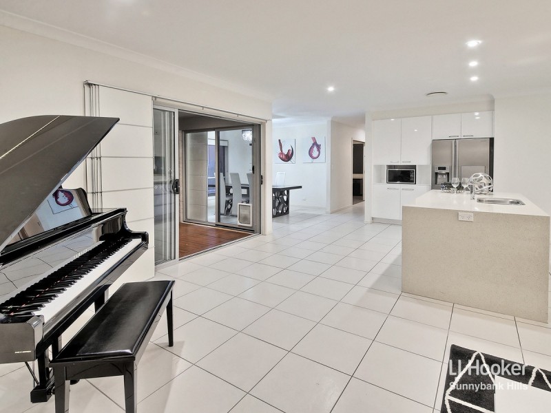 21 Aster Place, Calamvale QLD 4116