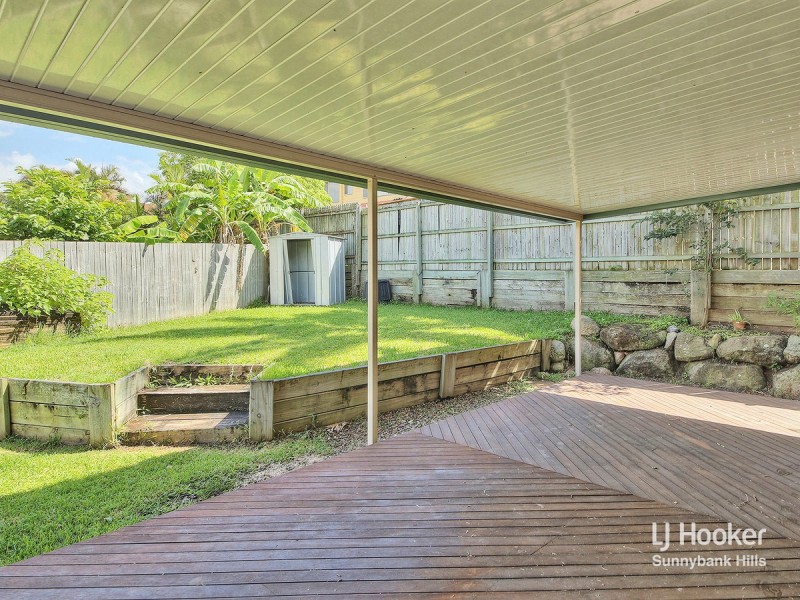 15 Tuberose Place, Calamvale QLD 4116