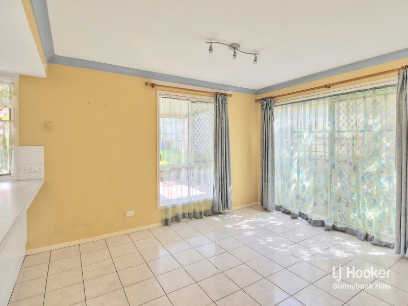 15 Tuberose Place, Calamvale QLD 4116