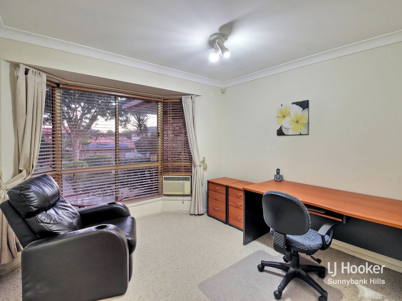 52 Bordeaux Street, Eight Mile Plains QLD 4113