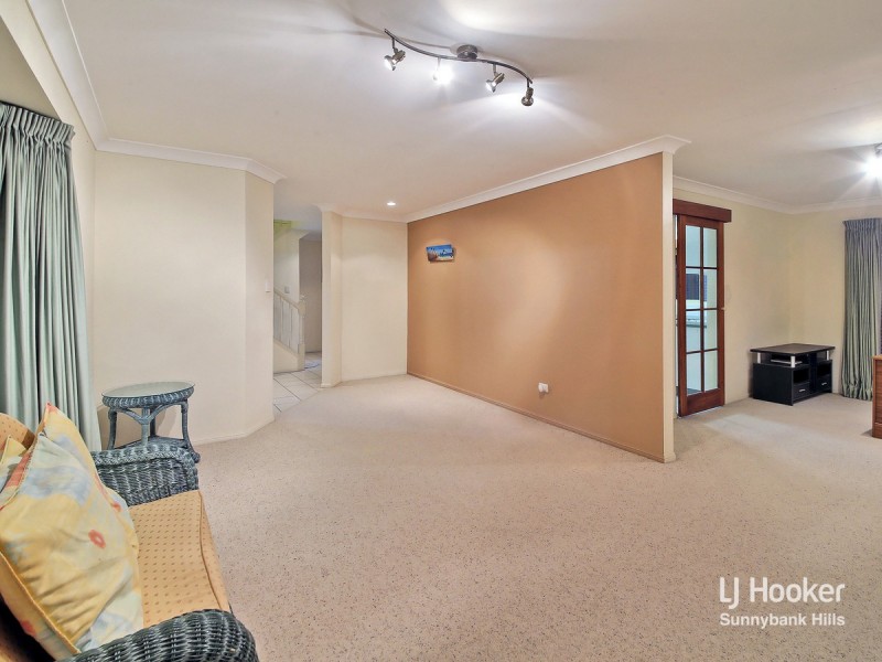 52 Bordeaux Street, Eight Mile Plains QLD 4113