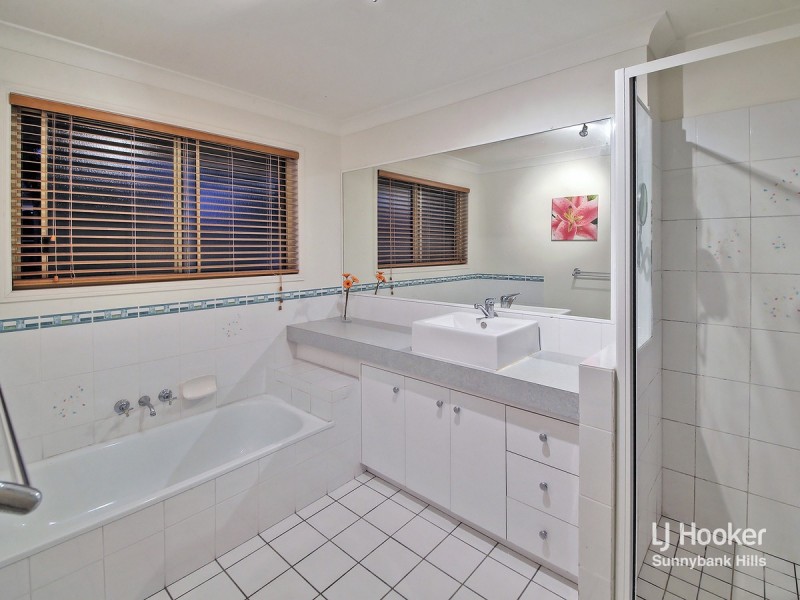 52 Bordeaux Street, Eight Mile Plains QLD 4113