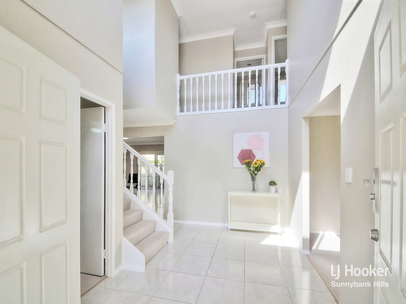 21 Poinsettia Crescent, Calamvale QLD 4116