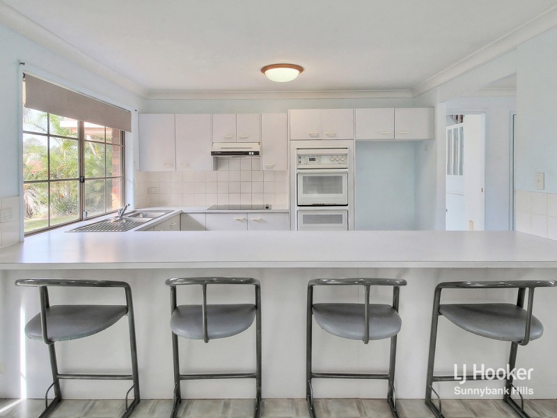 1 Karen Court, Runcorn QLD 4113