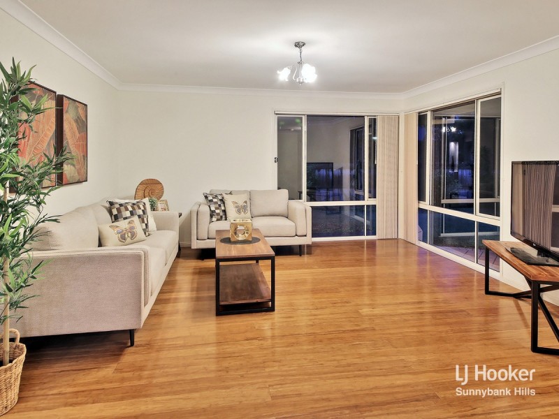 17 Waterlily Place, Calamvale QLD 4116
