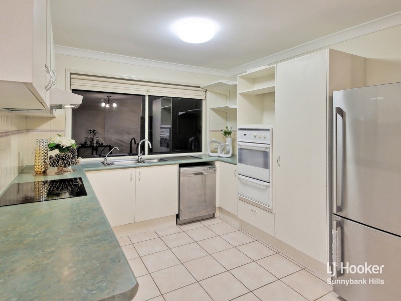 17 Waterlily Place, Calamvale QLD 4116