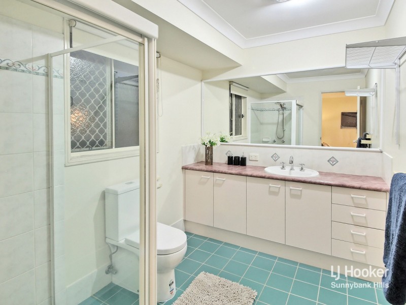17 Waterlily Place, Calamvale QLD 4116
