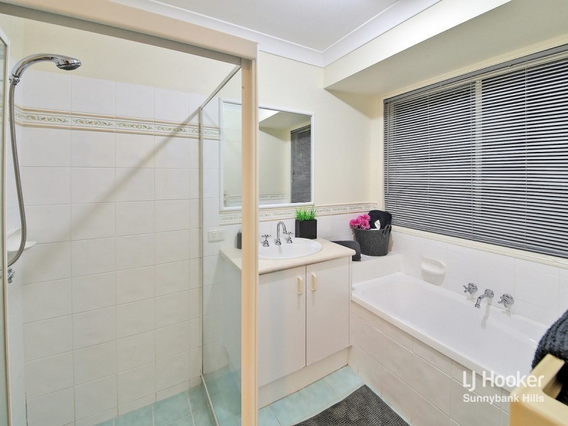 17 Waterlily Place, Calamvale QLD 4116