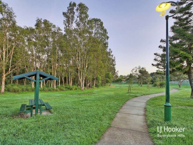 17 Waterlily Place, Calamvale QLD 4116