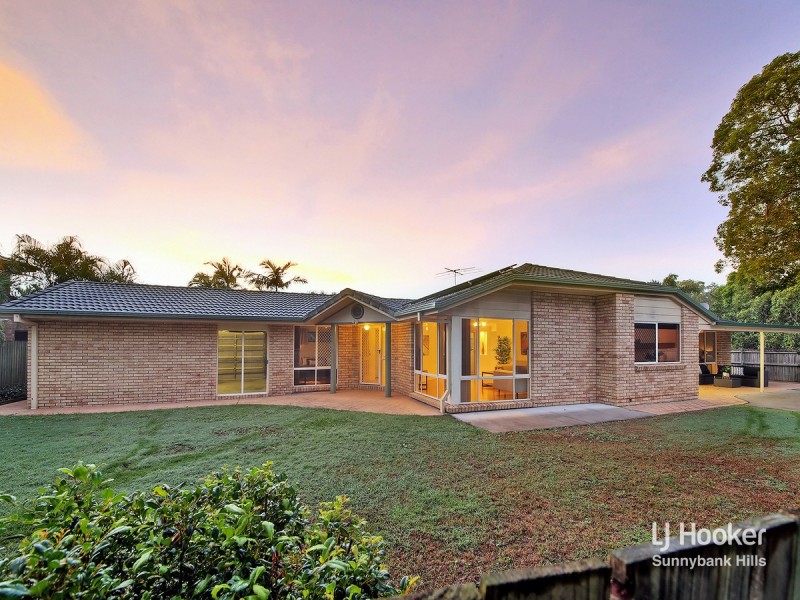 17 Waterlily Place, Calamvale QLD 4116