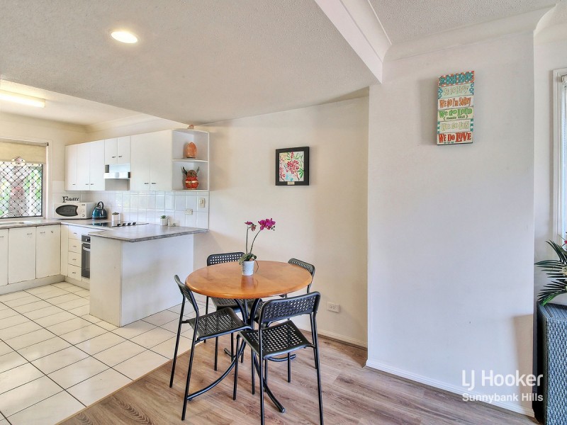 7/9 Lawrence Close, Robertson QLD 4109