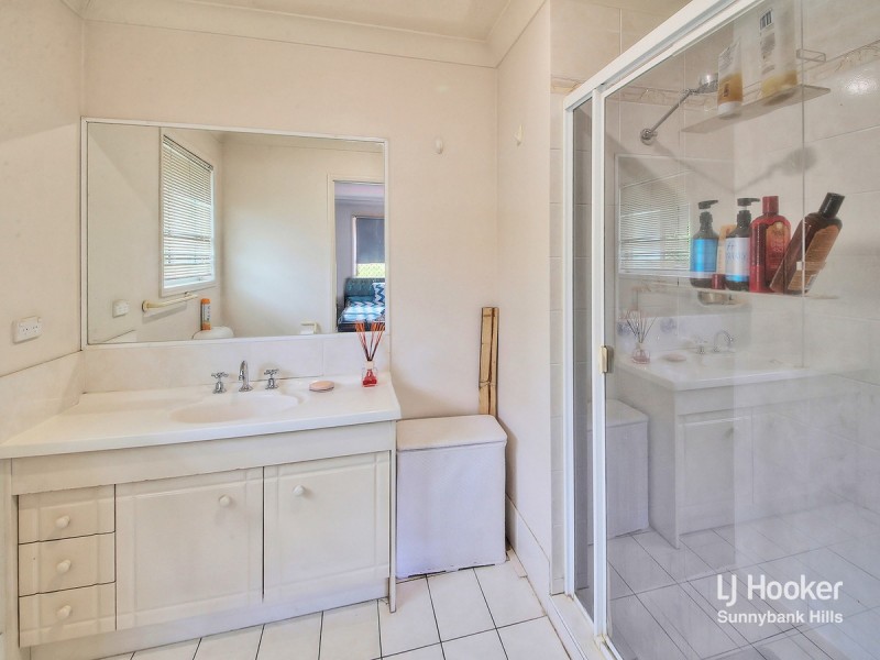 7/9 Lawrence Close, Robertson QLD 4109