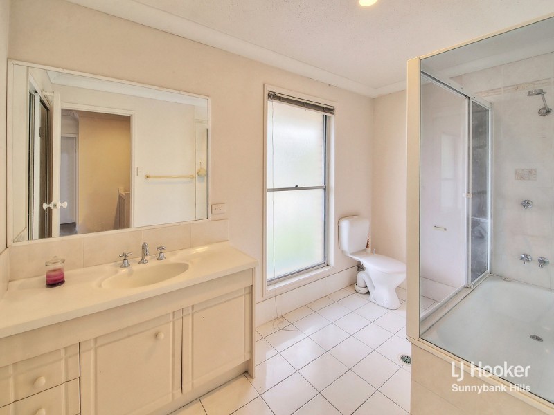 7/9 Lawrence Close, Robertson QLD 4109